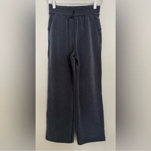 Lululemon Softstreme High-Rise Straight Leg Crop
